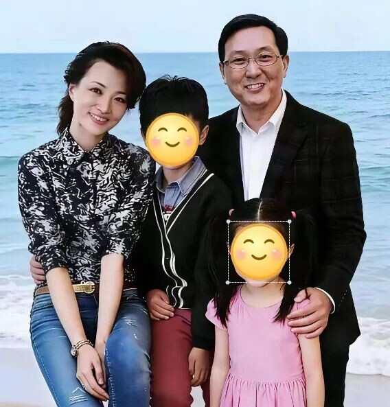 董卿老公官司缠身50亿烂账填不上 她为何不离婚（配图7）