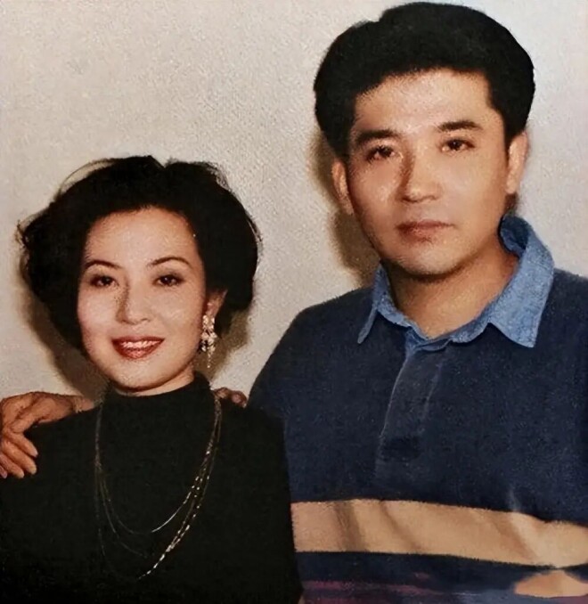 70岁孙淳：被张艺谋嫌弃太帅 为爱丁克40年（配图1）