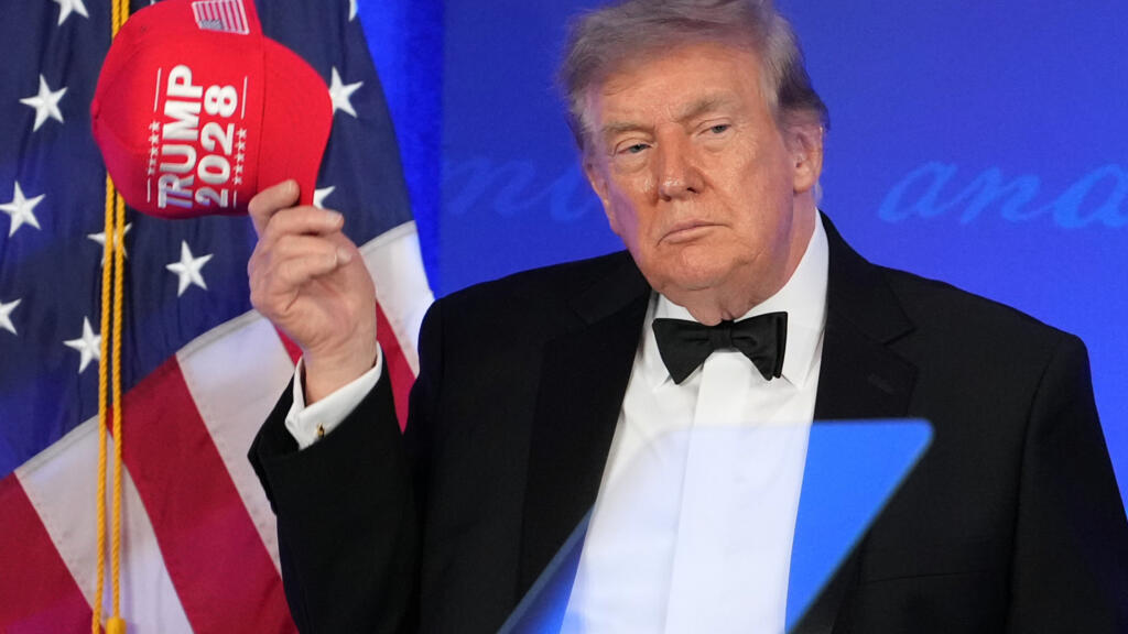 Трамп на ужине с журналистами. Вашингтон. 24.07.2026