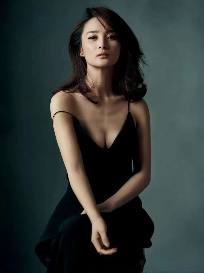 51岁蒋勤勤罕见晒出最新美照 曾经的古装美女（配图3）