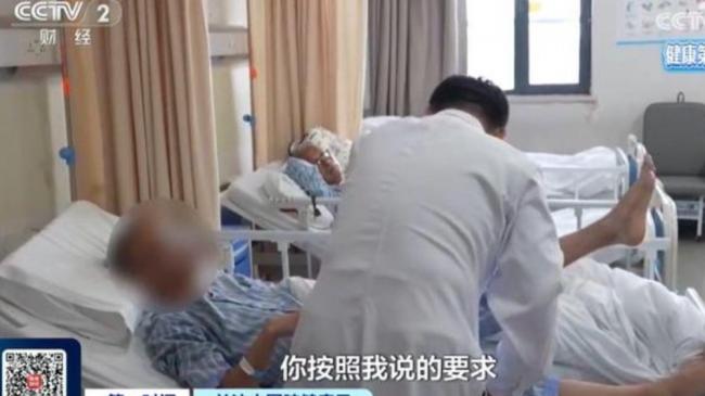 上海49岁男子大脑萎缩如80岁 很多人天天在伤脑