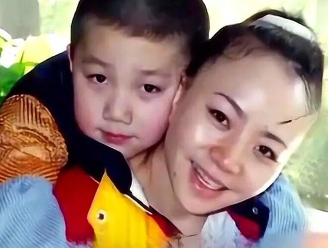 巴图：我不怨父亲英达 也不妒忌弟弟英如镝（配图4）