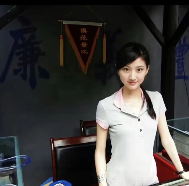 2007年的景甜穿机车服又纯又美 不愧是北影校花（配图16）