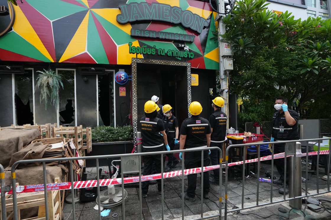 曼谷音乐酒吧发生火灾，造成至少27人死亡（配图1）