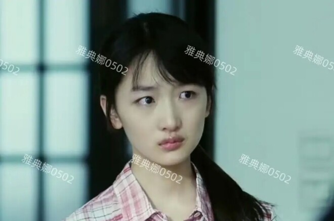 周冬雨的脸怎么这样了？ 眼角耷拉苹果肌变高（配图3）