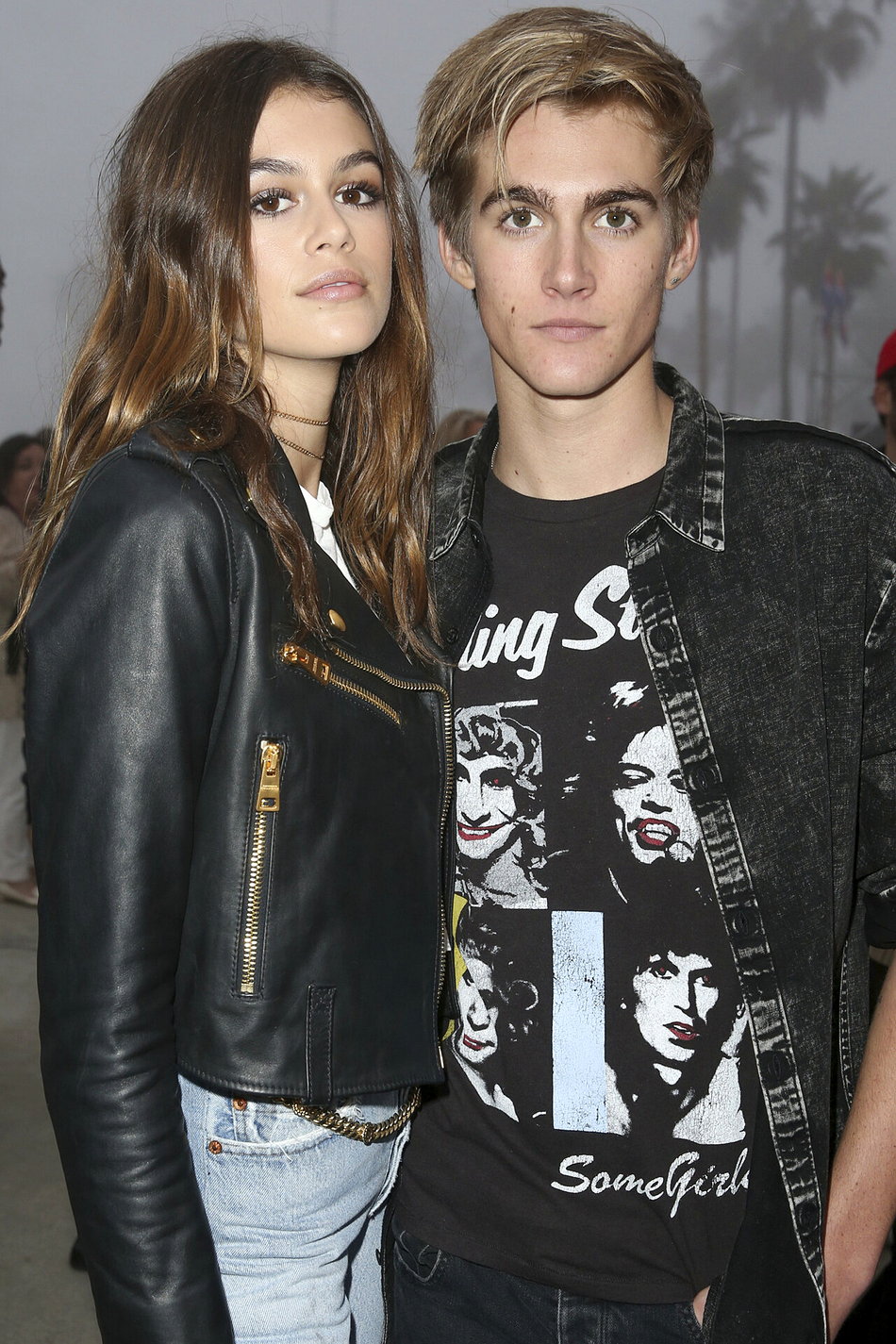 Presley Gerber與妹妹Kaia Gerber。圖／美聯社