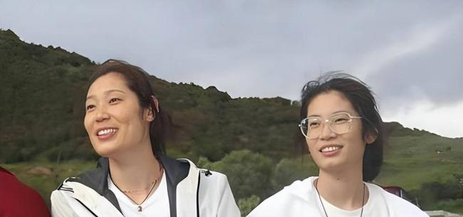 17岁成健将、18岁保送浙大，她竟是朱婷亲妹妹