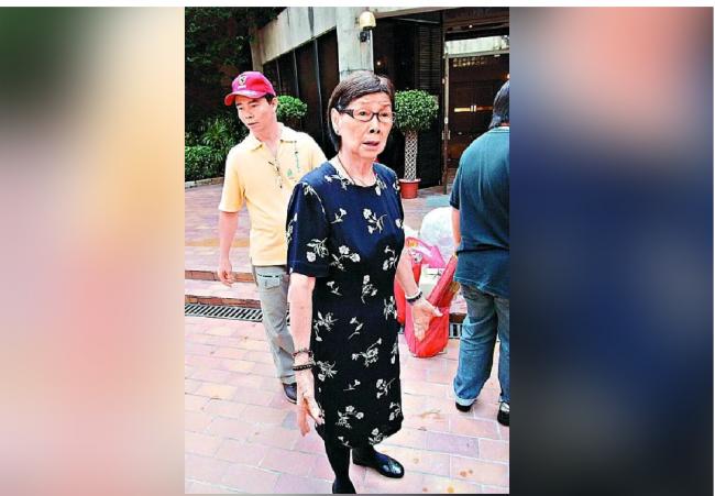 梅艳芳母亲出殡长子缺席 怒控侄儿“谋杀”