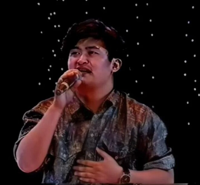 刘欢1991年赈灾义演险晕倒 一句话让全场泪目（配图2）