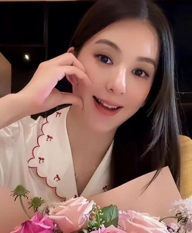 郭富城61岁生日 女儿的脸把郭富城风头全给抢了（配图16）