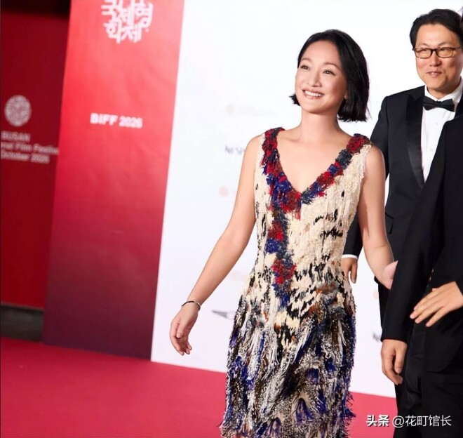 演都不演了！电影节上 周迅获奖她撇嘴满脸不屑（配图12）