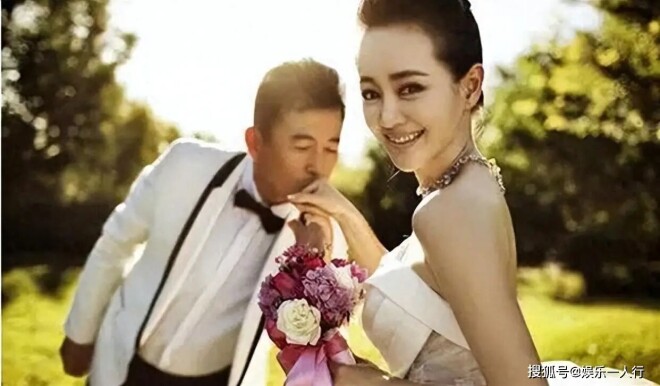 原来他们是夫妻：年龄差15岁 相识三天就结婚（配图1）