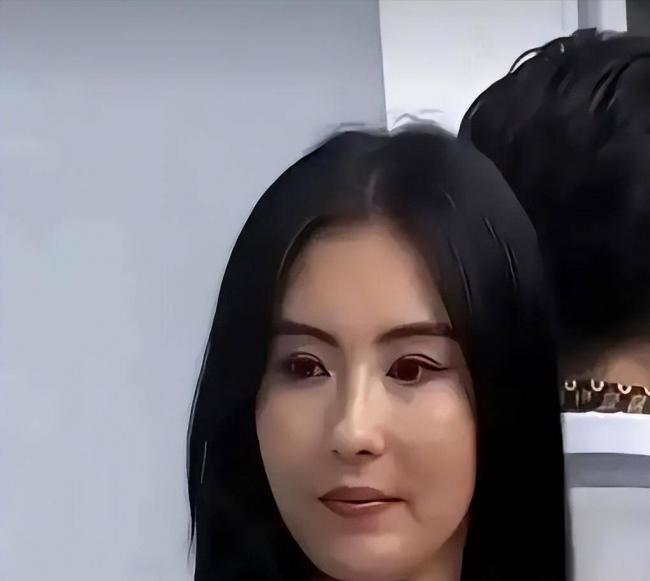 原来一直在硬撑，张柏芝首曝自己确诊这种病