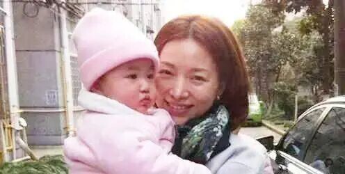 密春雷卸任上海人寿董事长 与董卿现身美术馆（配图7）