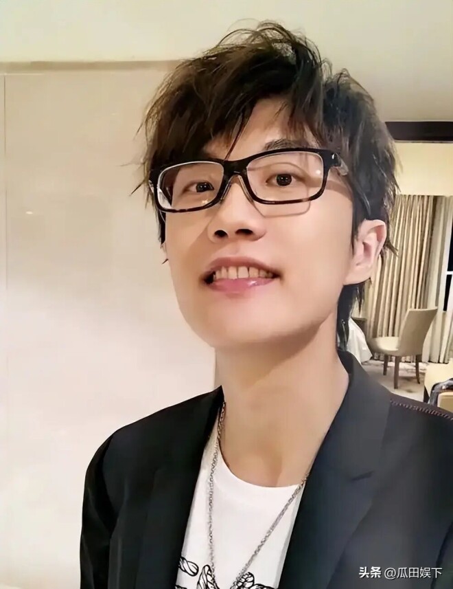 许嵩被骂老牛吃嫩草 冯禧被扒私生活混乱（配图21）
