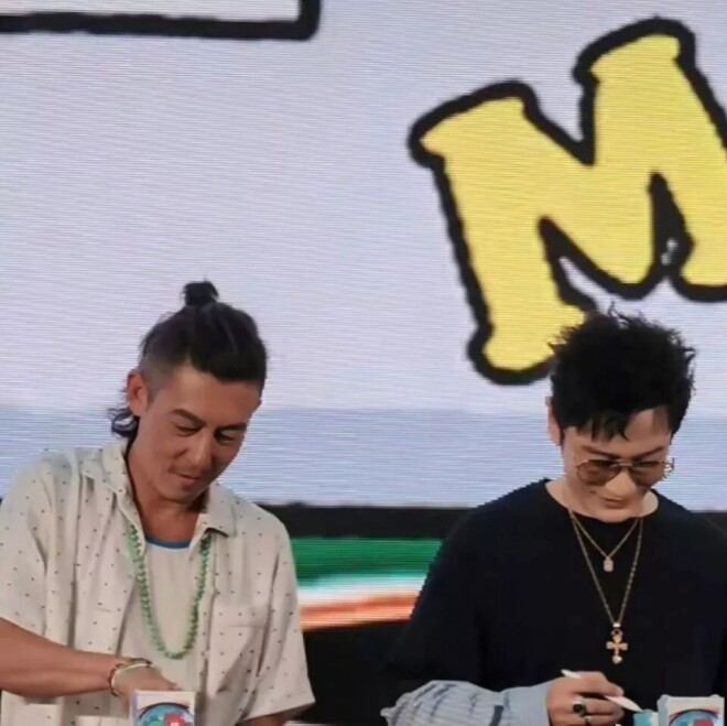 黄晓明陈冠希同框 仅差3岁却像两代人（配图3）