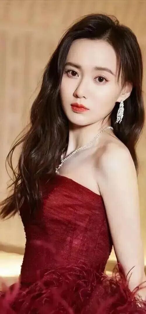 十大高开低走的伤仲永女星 光性感美艳远远不够（配图10）