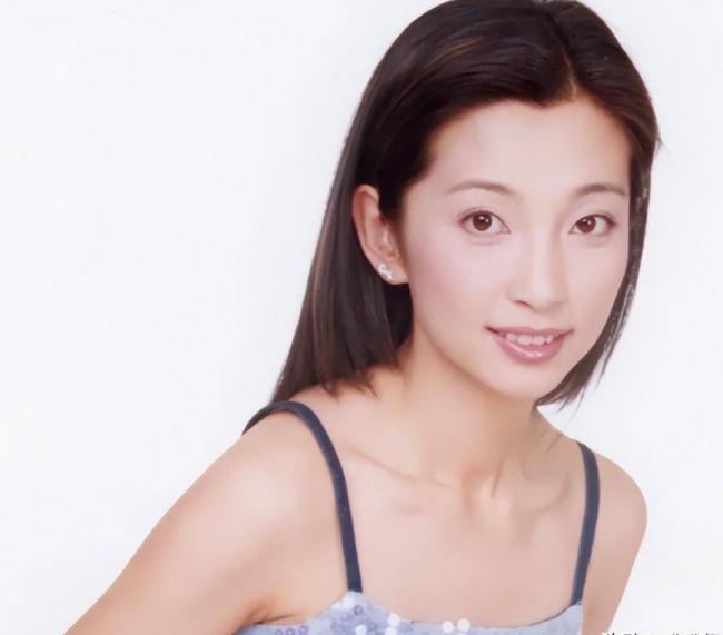 钱再多又怎么样！53岁岁李冰冰现状，你要吗