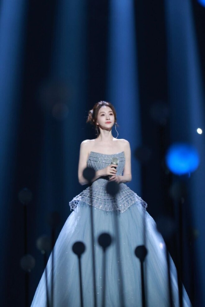 李小冉提前半年切割股权 避开2111万公司债务（配图5）