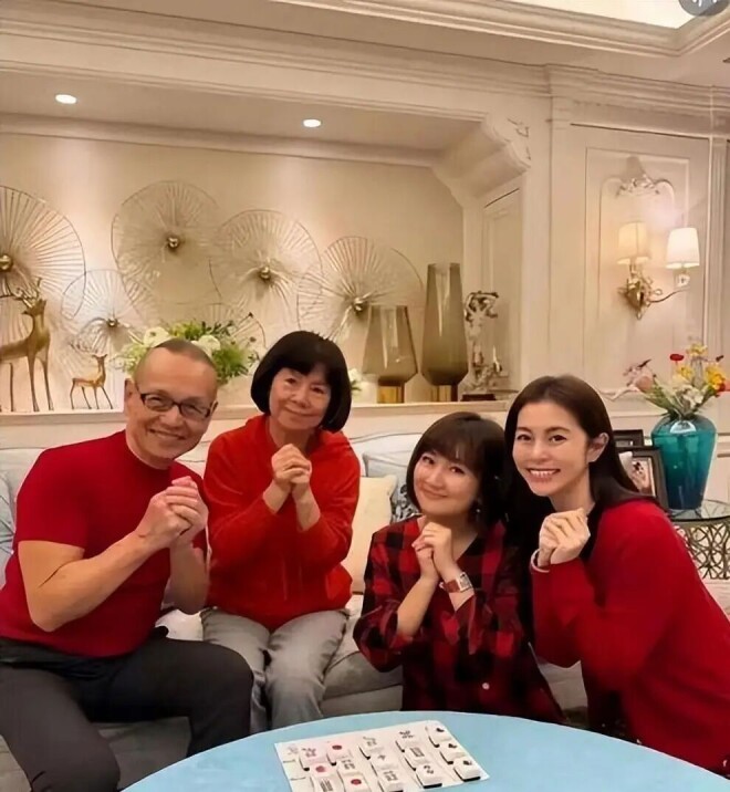 任家萱男友曝光长相遭网友吐槽 同居生子未结婚（配图9）