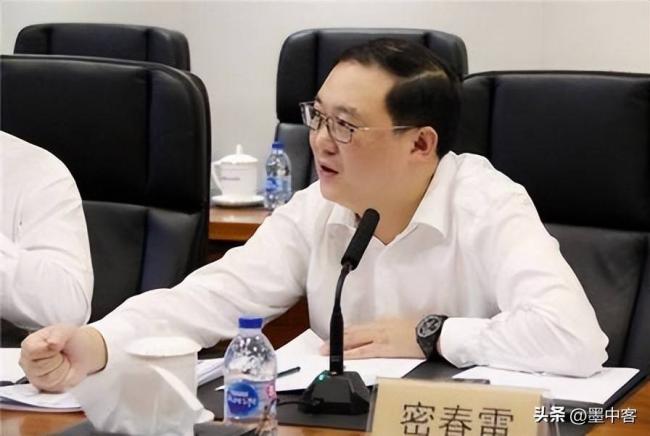 看到董卿王丽坤栽进致命大坑，女星都不找富豪了