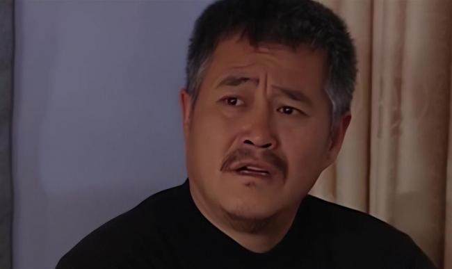 她曾是本山传媒第一美女 如今与昔日判若两人