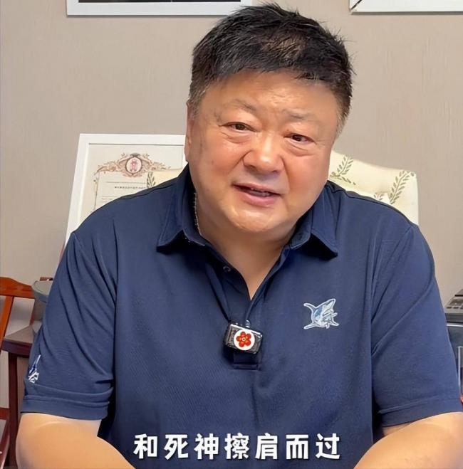 61岁自曝病床照的洪剑涛，给所有中老年提了个醒
