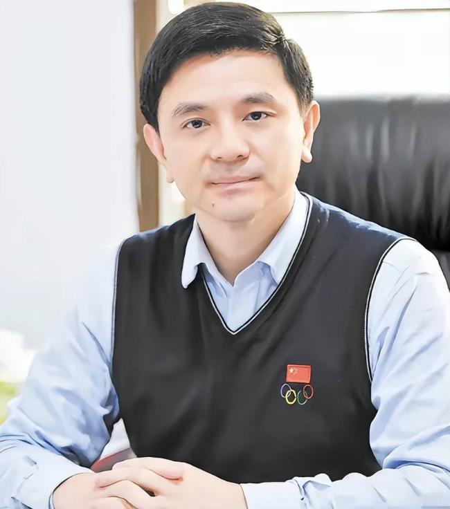 演过西游记，手握3个奥运金牌，如今成正厅