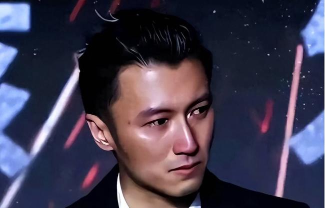 不装了，张柏芝为长子庆生，谢霆锋缺席沉默