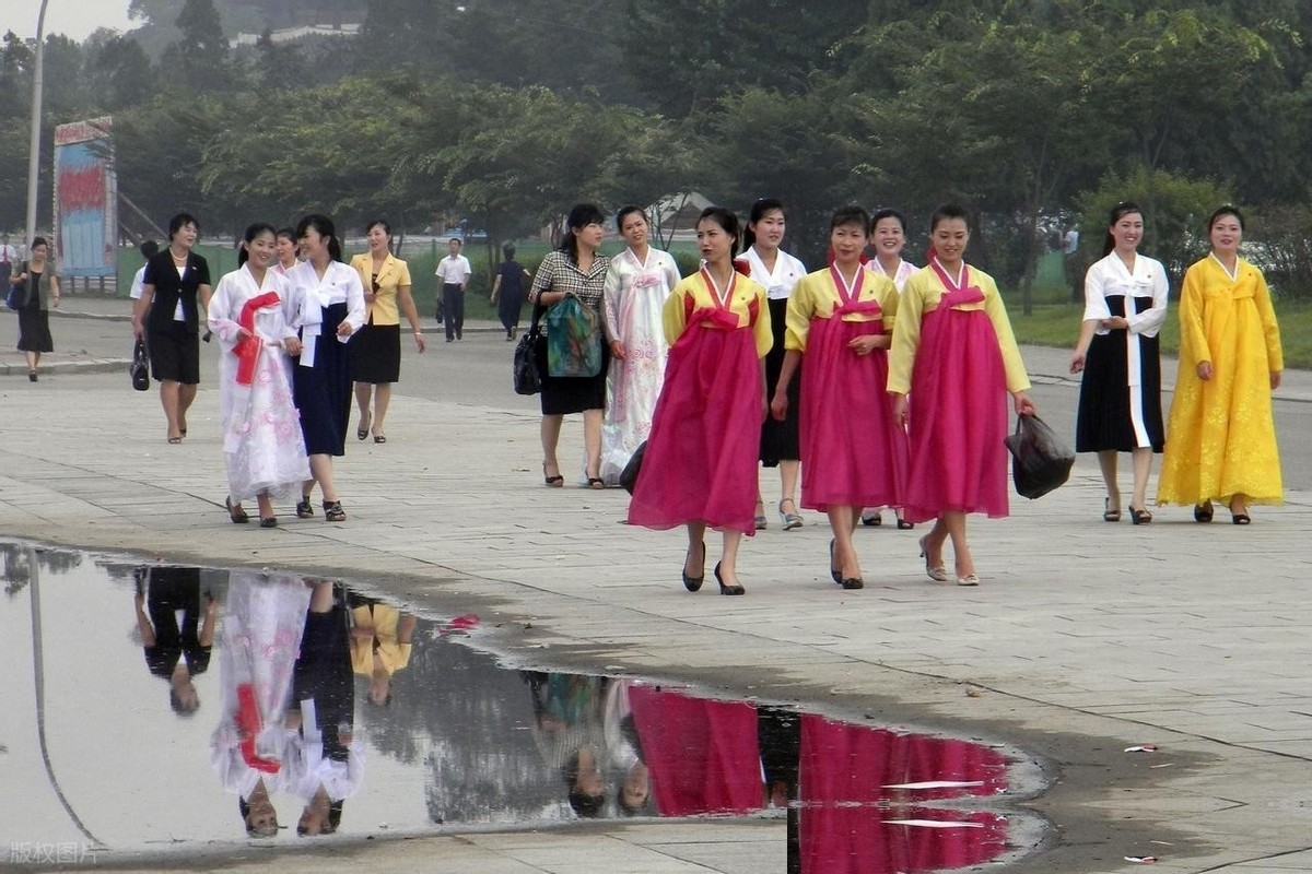 回国才敢说：朝鲜是我去过的国家中 最被看轻的（配图9）