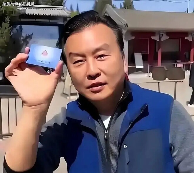央视名嘴张泽群曾生有一子 今退休独居让人唏嘘（配图4）