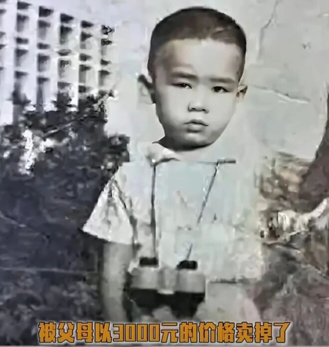 工人撞脸陈小春 陈小春寻找亲弟多年网友喊认亲（配图4）