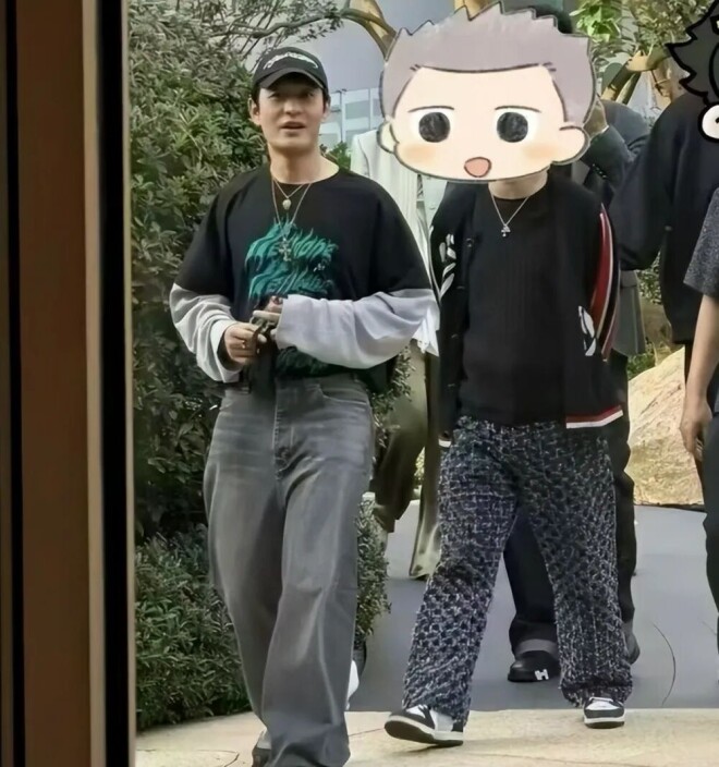 48岁黄晓明现身上海看房 穿的邋遢身材五五分（配图2）