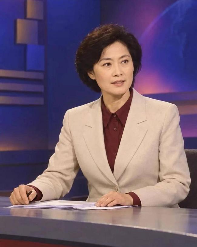 敬一丹告别仪式：大咖扎堆送别 央视元老排长队