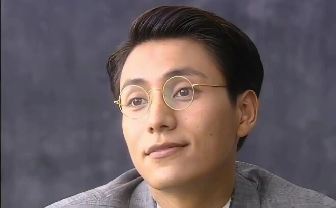 50岁陈坤暴瘦10斤白发明显 未婚带娃 24 年（配图13）