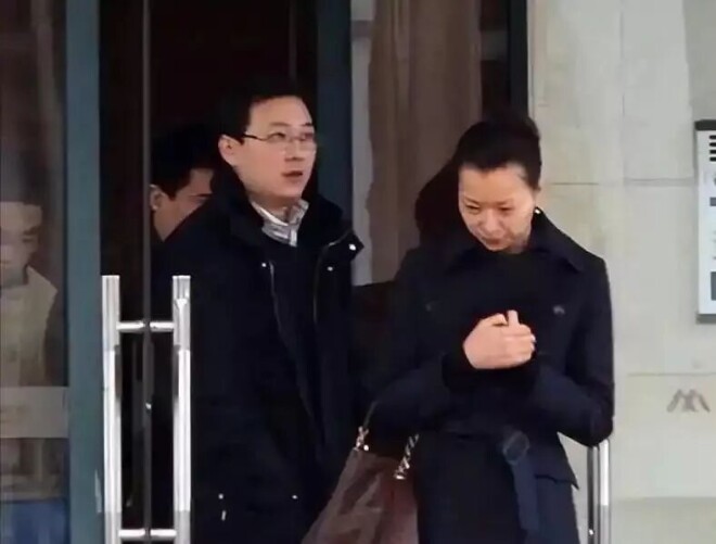52岁董卿和老公国庆罕同框 关系亲密破离婚传闻（配图7）