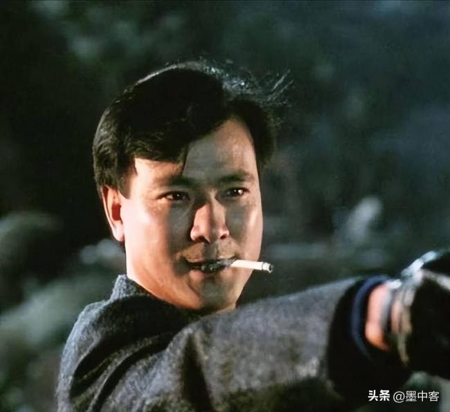 李修贤连夜开播痛骂周星驰，评论区一边倒