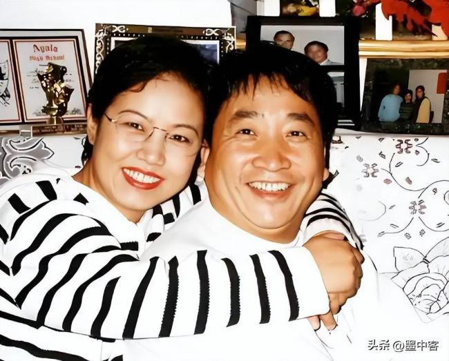 75岁姜昆近况曝光，47岁姜珊成他一生的痛