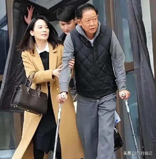 不要骨灰不设坟地不立石碑 60岁王志文交代后事（配图4）