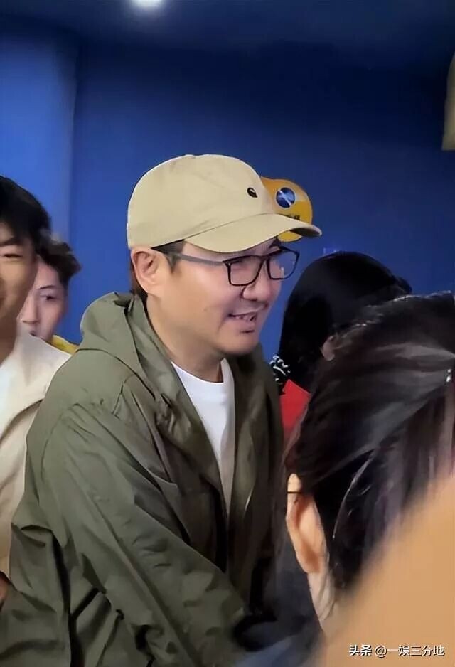 北京偶遇沈腾一家 儿子眼小胖的满脸堆肉（配图31）