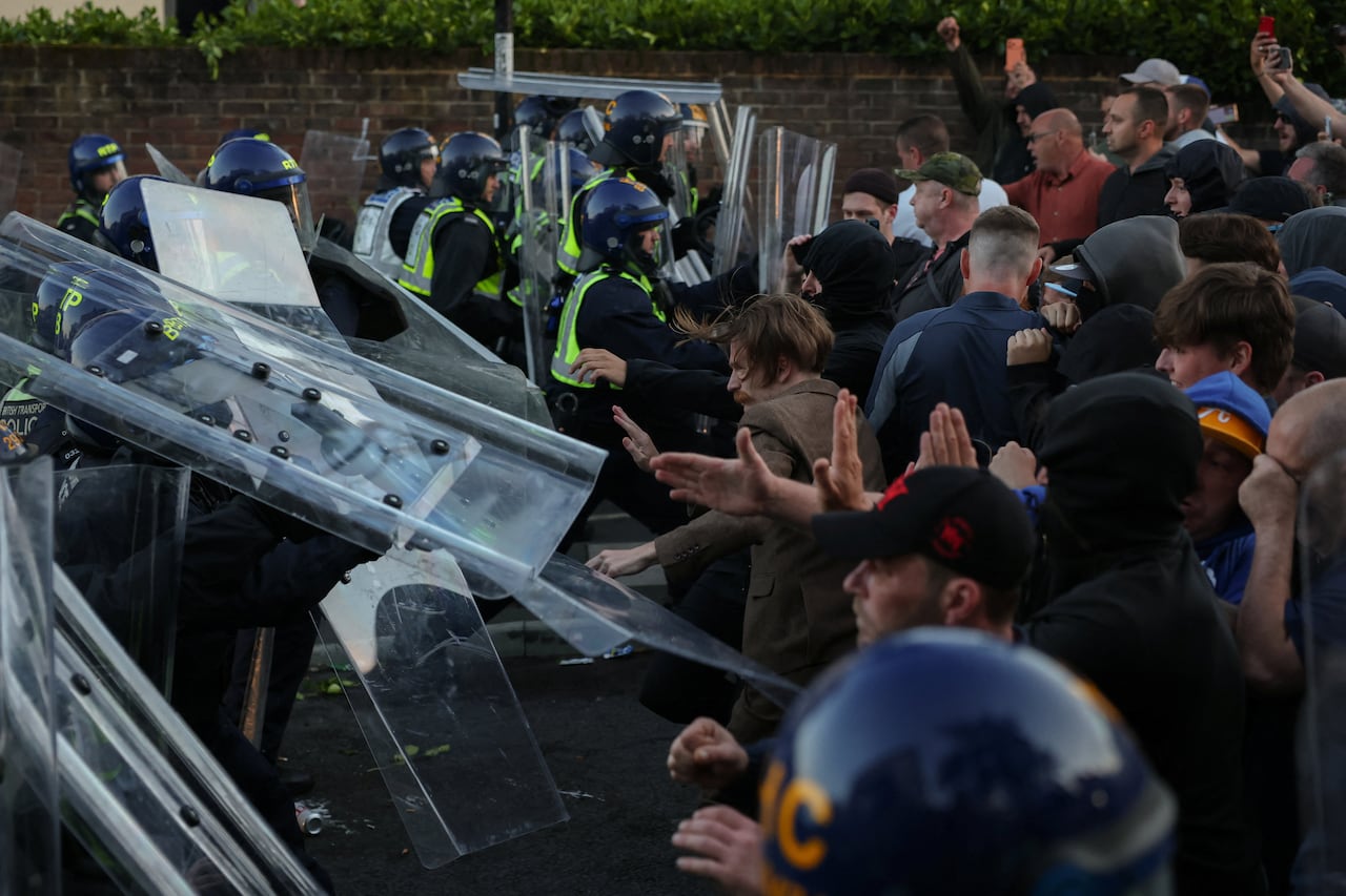 Protesters clash with police officers during a demonstration following the conviction of Vikrum Digwa for the murder of student Henry Nowak, in Southampton, Britain, June 2, 2026.
