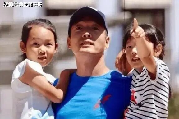 53岁李易祥近况曝光 与曾黎分手后娶韩国美女（配图5）