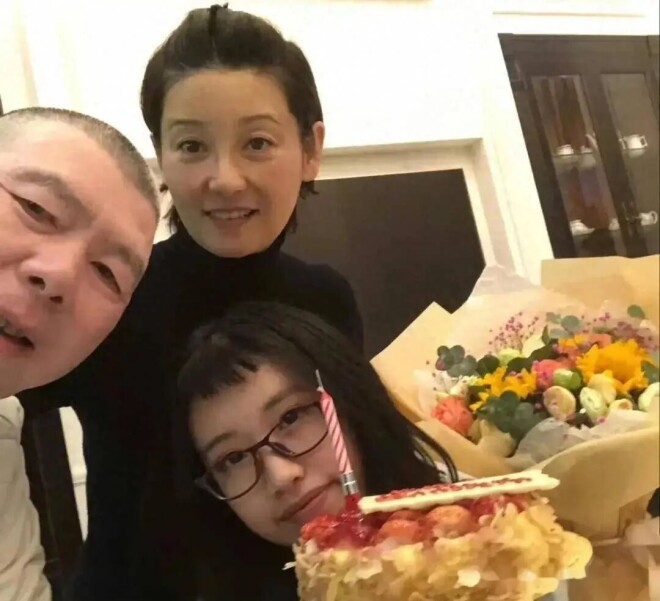冯小刚心机藏不住了 徐朵全新身份对外曝光（配图19）