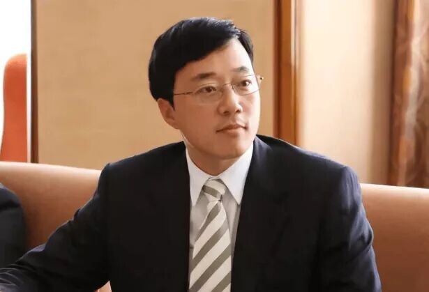 49岁谭晶现状曝光 与陈建斌夫妇共游罗马（配图10）