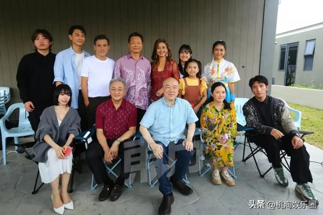 60岁李丽珍自曝单身10年 与前夫许愿近30年没见（配图6）