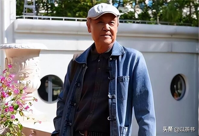 86岁达式常：住上海破小区 妻子去世女儿在国外（配图11）