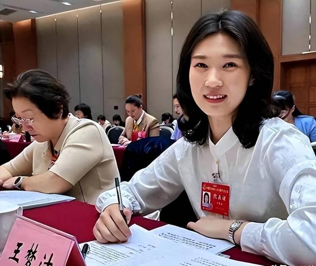 24岁夺世界冠军，31岁的她转战美国联赛