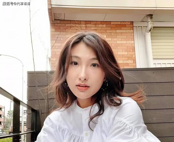 42岁美女演员韩子婧近况曝光 嫁给日本人生两女（配图1）
