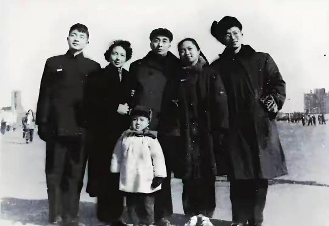 《梁祝》作曲家陈钢辞世 他的父亲比他更有名