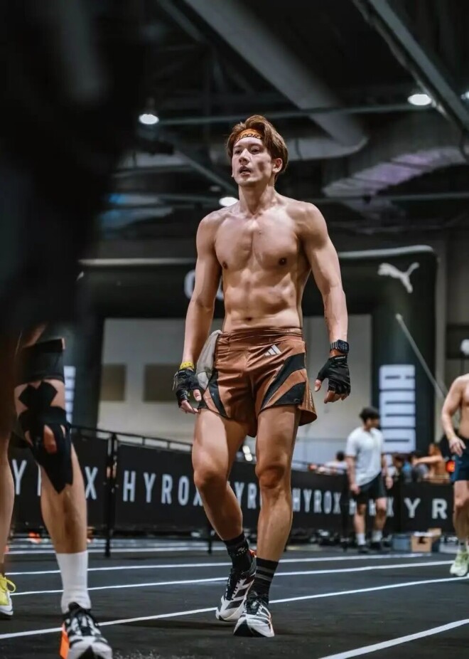 王石田朴珺 又整新活儿了（配图4）